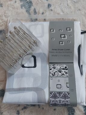 💚5/$25 New! White Geometric Fabric Shower Curtain Black Green 12 Metal Hooks